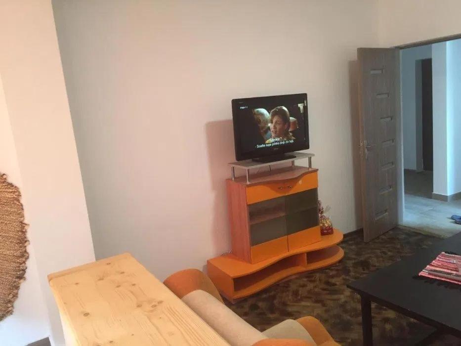 Apartament Marian Appartamento Orşova Esterno foto